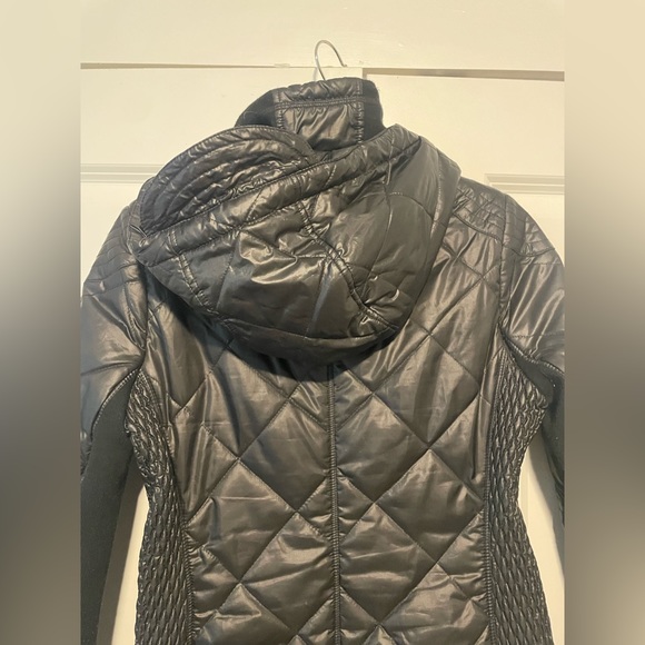 BCBGeneration Quilted Black Puffer Jacket Sz XS - Picture 13 of 13